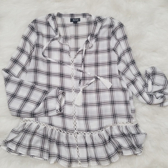 a.n.a plaid tassel long sleeves tunic top. Size PS - Picture 6 of 10